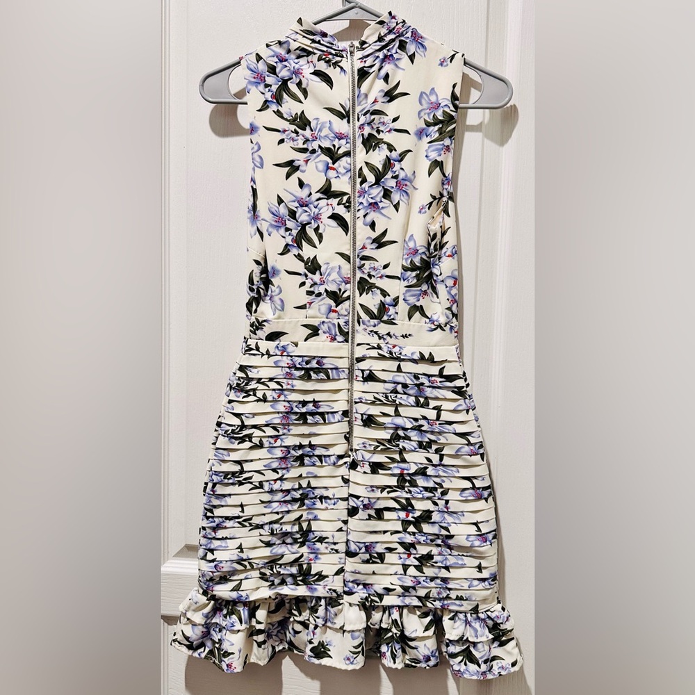 Rare Hello Molly Endless Laughter Pleated Mini Dress in Lavender Florals ZB9 - Picture 3 of 6